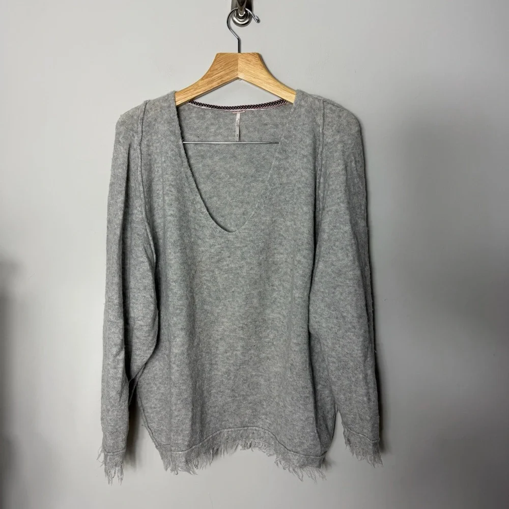 Free People Gray V-Neck Frayed Hem Sweater
